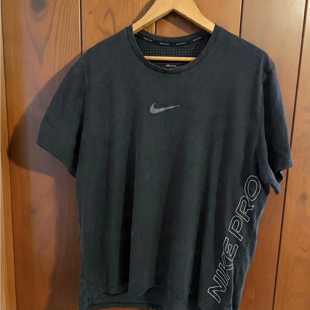 Nike Pro Charcoal Men's Short Sleeve Tee - Picture 4 of 6